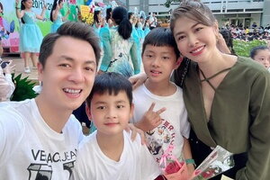 Vợ ca sĩ Đăng Khôi bất ngờ tiết lộ tận mắt chứng kiến 2 con trai bị bạo lực học đường