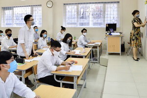 Bộ GD&ĐT yêu cầu tăng cường phòng chống dịch Covid-19 trong trường học