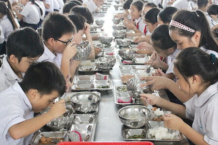 TP HCM khảo sát mức độ hài lòng của học sinh về bữa ăn bán trú