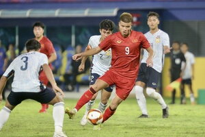 Thắng U22 Lào, CĐV U22 Việt Nam vui ít, lo nhiều