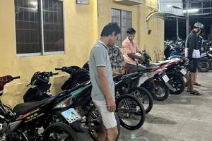 CSGT Sóc Trăng vây bắt đoàn 50 quái xế lạng lách, rú ga trong đêm nghỉ lễ