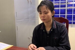 Phê ma túy đá, nữ nhân viên quán karaoke đánh con trai 1 tuổi tử vong