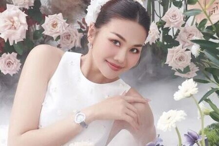 Siêu mẫu Thanh Hằng bất ngờ xác nhận đang hẹn hò, sẵn sàng với chuyện kết hôn ở tuổi 40