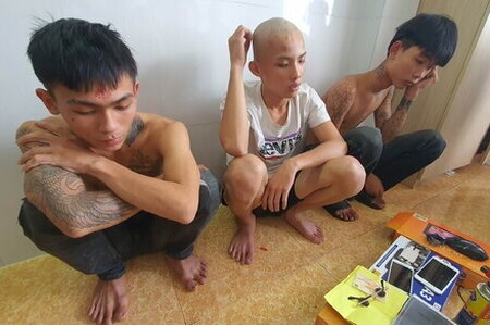 Bắt nhóm đối tượng gây ra hàng loạt vụ trộm tài sản trên ô tô ở Đắk Lắk