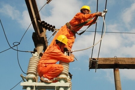 Chính phủ yêu cầu trong tháng 6 giải quyết dứt điểm thiếu điện, không kéo dài sang tháng 7