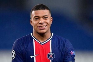 Mbappe khẳng định không rời PSG trong kỳ chuyển nhượng hè 