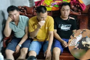 Tước danh hiệu CAND đối với 3 cán bộ dùng súng bắn chết dê của dân