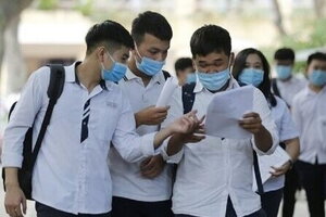 Bộ GD&ĐT nêu lý do không hủy kết quả thi tốt nghiệp THPT dù đề thi Toán, Văn bị phát tán