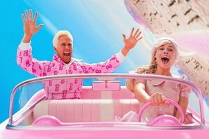 Những bộ phim bị cấm chiếu tại Việt Nam vì có hình ảnh 'đường lưỡi bò' phi pháp