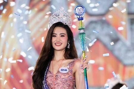 Huỳnh Trần Ý Nhi chính thức trở thành tân Miss World Vietnam 2023 