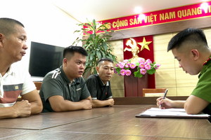Vụ tài xế xe khách tuyến Thái Bình - Quảng Ninh bị chặn đường, hành hung: Khởi tố 3 đối tượng