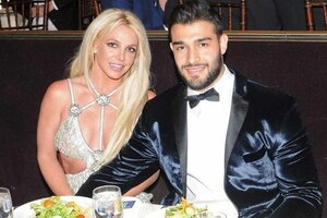 Đã ly hôn, Britney Spears vẫn trả hơn trăm triệu tiền thuê nhà cho chồng cũ