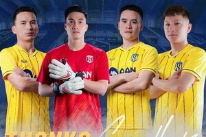 Cựu tiền đạo U23 Việt Nam rời SLNA sau 8 năm gắn bó