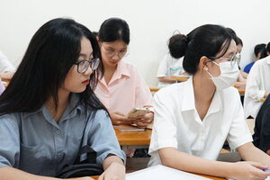 Trúng tuyển đợt 1 nhưng không phải ngành mình thích, thí sinh xét tuyển bổ sung 'vừa mừng vừa run'