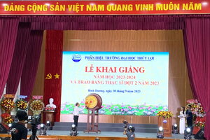 Phân hiệu Trường Đại học Thủy Lợi Bình Dương khai giảng và trao bằng thạc sĩ đợt 2 năm 2023