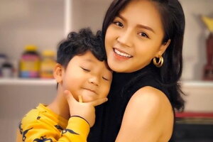 Thu Quỳnh mang thai lần 2, giữ kín danh tính bố đứa trẻ