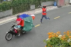 TPHCM: Bắt giữ kẻ trộm xe máy và hàng hóa của shipper