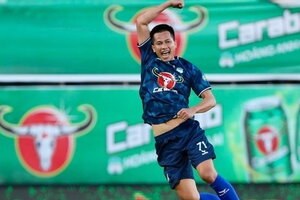 Trọng tài từ chối 1 bàn thắng và 1 quả penalty khiến Hà Nội FC thua HAGL?