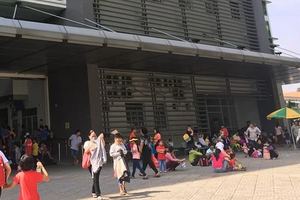 Bé trai 7 tuổi tử vong thương tâm sau khi ăn bánh bông lan