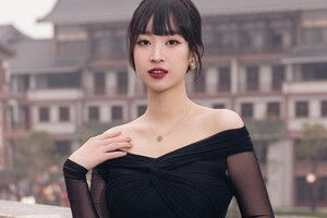 Hoa hậu Đỗ Mỹ Linh gây ngỡ ngàng vì nhan sắc xinh đẹp, mặn mà sau 6 tháng sinh con đầu lòng