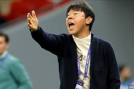 HLV Shin Tae Yong khẳng định bóng đá Indonesia đang vượt mặt Việt Nam