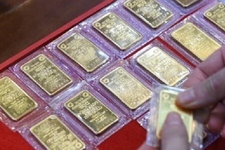 Giá vàng hôm nay 6/2: Quay đầu tăng nhẹ, cao nhất là 300.000 đồng/lượng