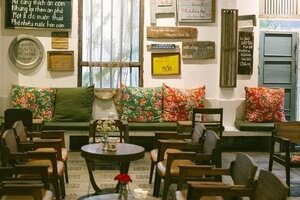 Nhiều quán cà phê, quán ăn, nhà hàng Hà Nội mở xuyên Tết