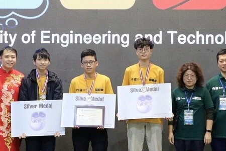 Sinh viên Đại học Công nghệ giành giải bạc cuộc thi lập trình quốc tế