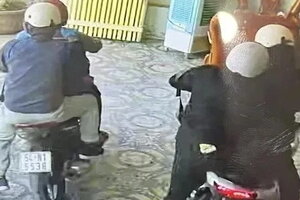 Bốn đối tượng nghi dùng súng cướp tiệm vàng ở Bình Dương