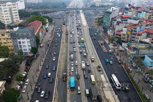 Hình hài cầu vượt được kỳ vọng xóa 'điểm đen' ùn tắc cửa ngõ Hà Nội trước ngày thông xe