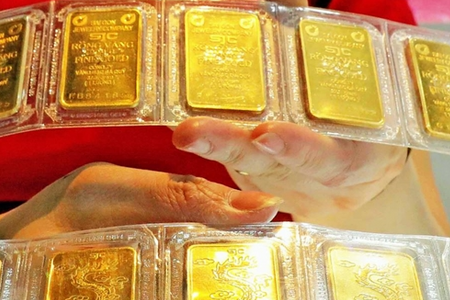 Giá vàng SJC tăng mạnh sát mốc 82 triệu đồng/lượng