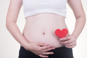 Dấu hiệu mang thai sau khi quan hệ chị em cần lưu ý