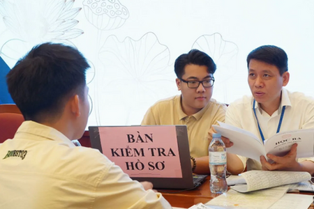 Các trường đại học hot ở Hà Nội vẫn xét học bạ năm 2024, thêm cơ hội cho thí sinh
