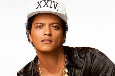 Bruno Mars nợ 50 triệu đô la Mỹ vì cờ bạc