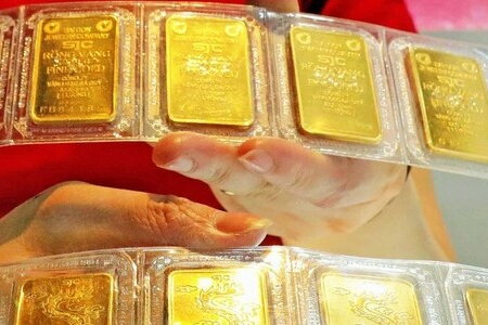 Giá vàng giảm song vẫn ở mức trên 81 triệu đồng/lượng