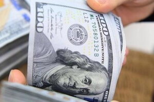 Giá USD hôm nay 3/4/2024: Giá USD vẫn ở mức cao