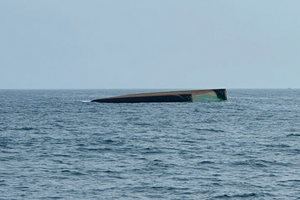 Chìm tàu trên biển Lý Sơn: 3 người chết, 2 người mất tích