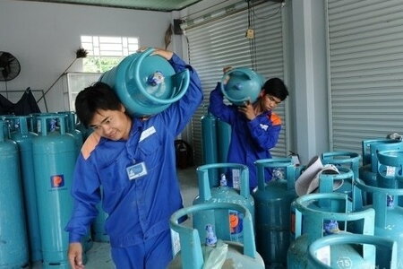 Giá gas hôm nay ngày 1/11/2023: Tăng lần thứ 4 liên tiếp