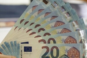 Giá Euro hôm nay 19/4/2024: Đồng Euro đứng yên