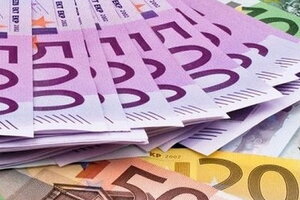 Giá Euro hôm nay 2/4/2024: Đồng Euro tăng nhẹ 2 chiều