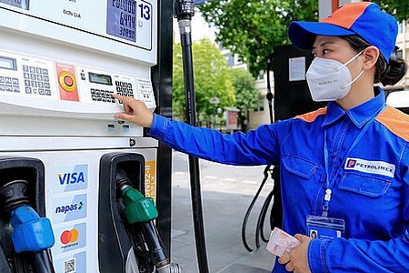 Giá xăng dầu hôm nay ngày 15/10/2023: Giá dầu WTI, dầu Brent tăng liên tiếp