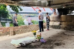 Đã tìm thấy thi thể bé trai 5 tuổi mất tích ở chân cầu Bình Lợi