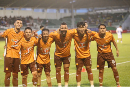 Hoàng Anh Gia Lai sáng cửa giành 3 điểm ở vòng 4 V-League