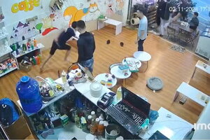 Nhắn tin chúc sinh nhật bạn gái cùng lớp, thiếu niên ở TP.HCM bị nhóm người hành hung