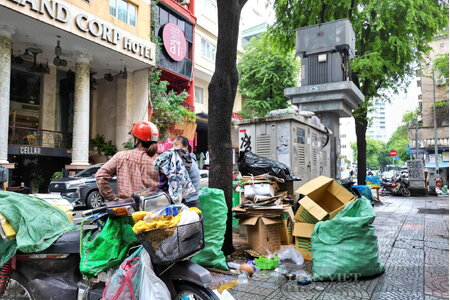 TP.HCM phạt người xả rác bừa bãi