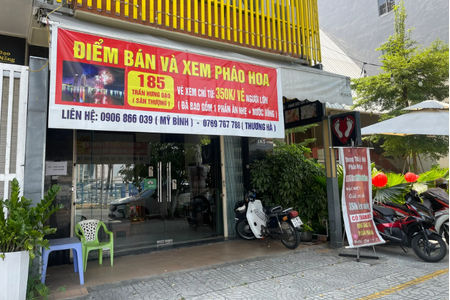 "Hot" dịch vụ giữ ghế xem Lễ hội pháo hoa quốc tế Đà Nẵng 2025