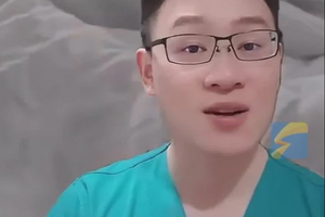 Hài hước lời khuyên phụ nữ mệt mỏi, thiếu máu nên... ngắm trai 6 múi để giảm stress