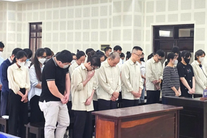 35 người trong đường dây cho vay lãi nặng qua app lĩnh án tù