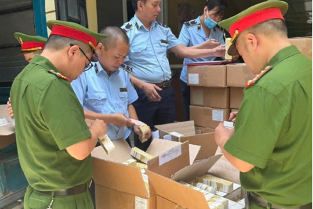 Hà Nội thu giữ hơn 5.000 mỹ phẩm 'trôi nổi' trị giá trên 2 tỷ đồng