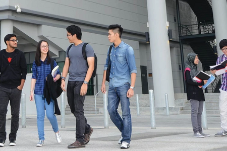 Malaysia ngừng gửi sinh viên đến Mỹ